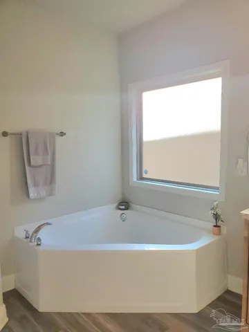 $2,150 | 820 Oak Alley, Pensacola, FL 32506