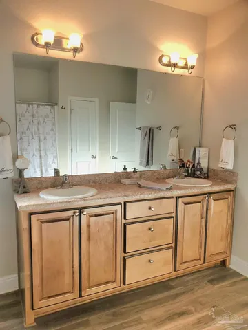 $2,150 | 820 Oak Alley, Pensacola, FL 32506