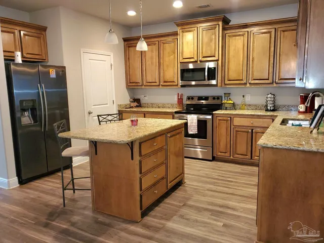 $2,150 | 820 Oak Alley, Pensacola, FL 32506