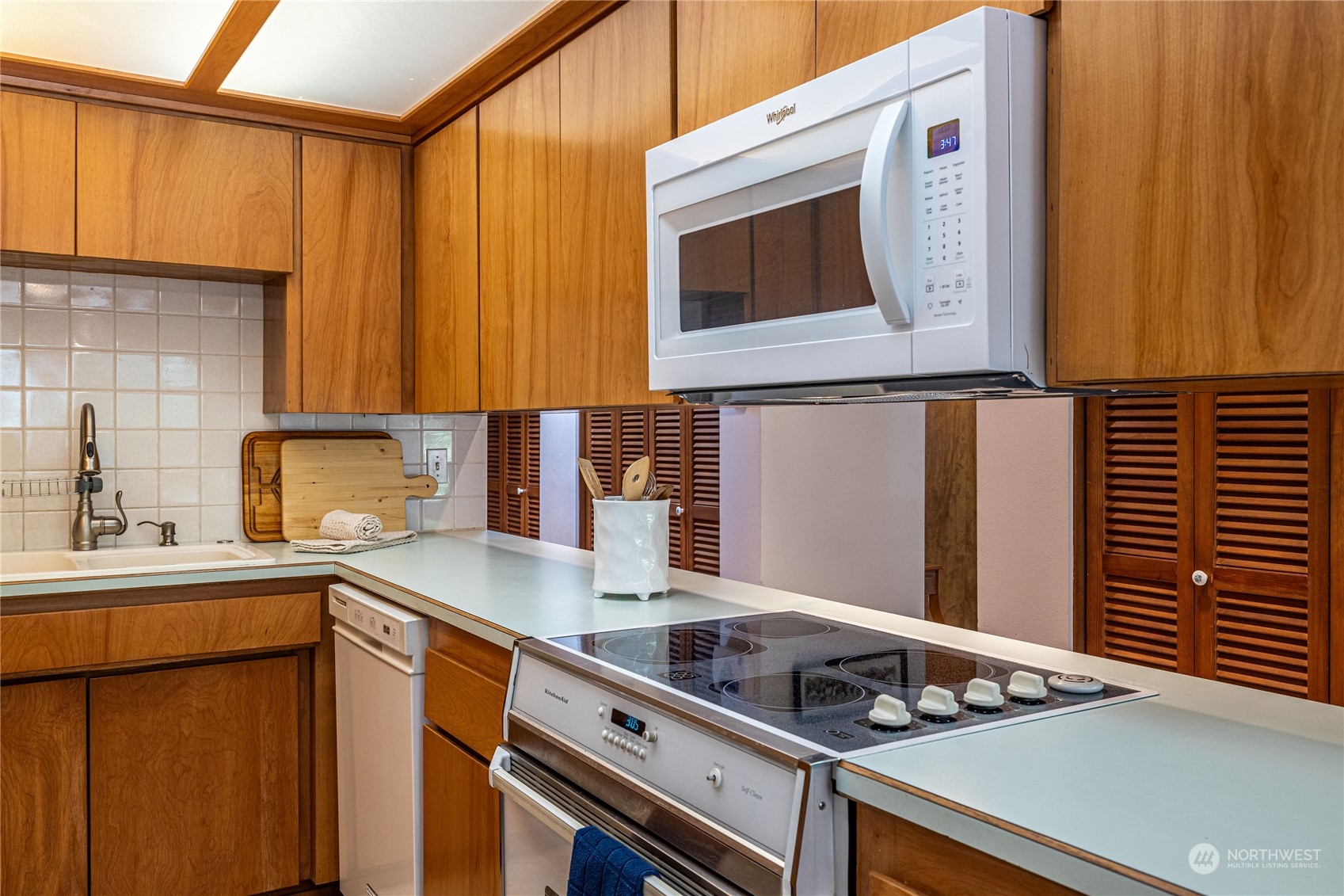 13203 Southeast 151st Street Renton, WA 98058 - Photo 17 of 37 Gallery Image 17