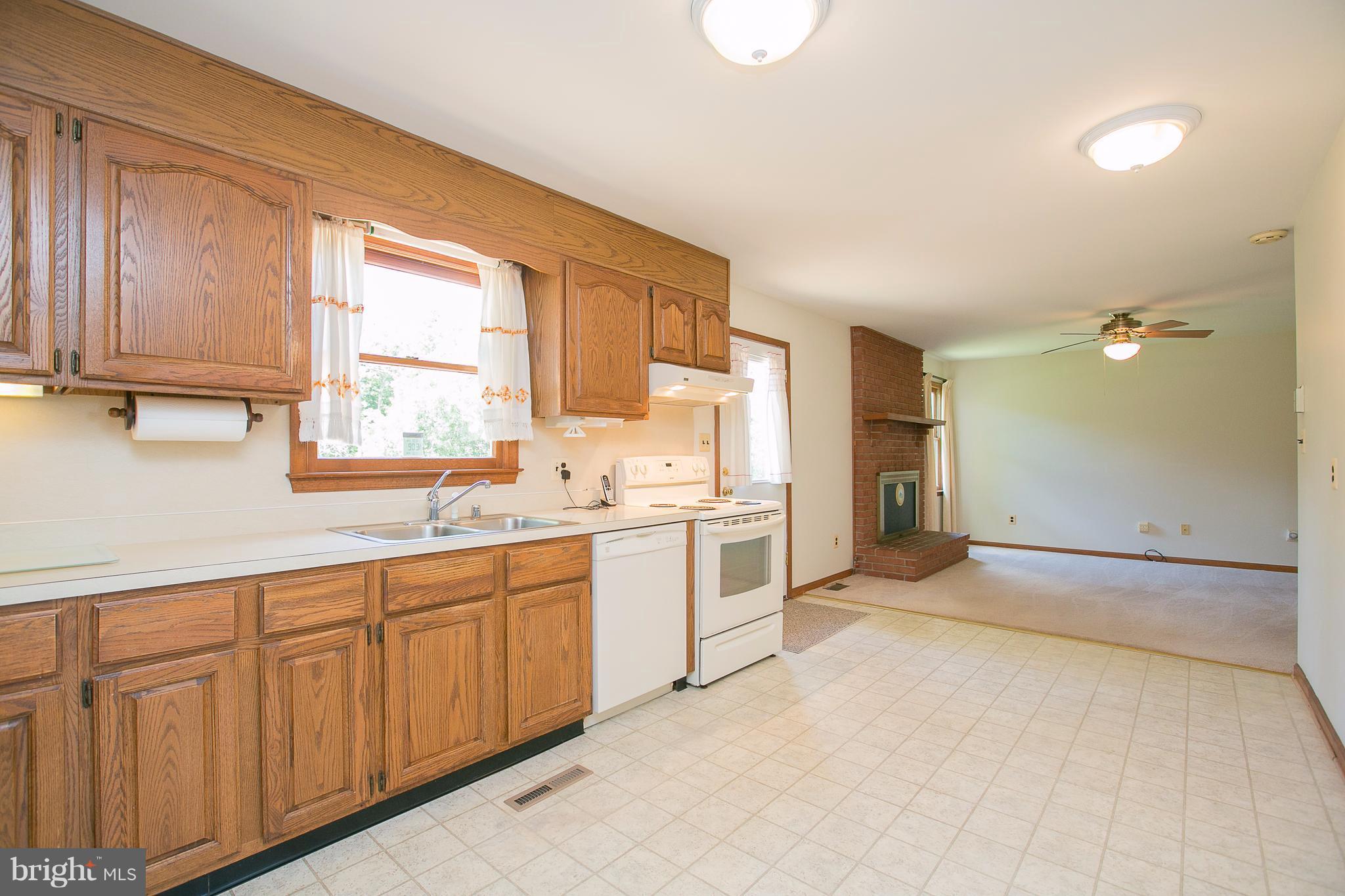 7788 Greenwich Road Catlett, VA 20119 - Photo 13 of 30 Kitchen