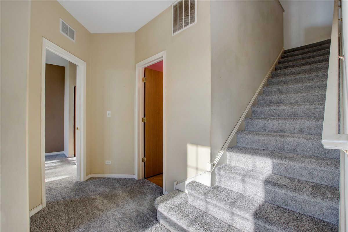 8108 Concord Lane, Unit K Justice, IL 60458 - Photo 13 of 31