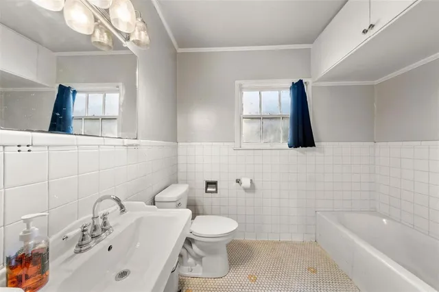 $225,000 | 2901 Cole Avenue, Waco, TX 76707