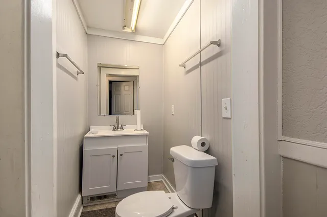 $179,900 | 715 2nd Street, Jackson, MI 49203