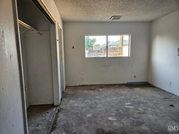 $285,000 | Undisclosed Address, Shafter, CA 93263