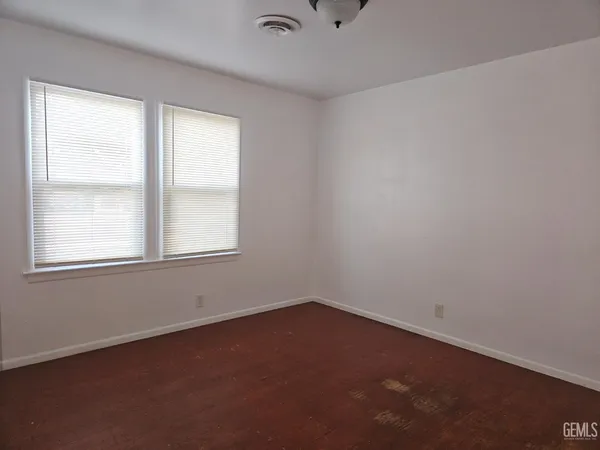 $285,000 | Undisclosed Address, Shafter, CA 93263