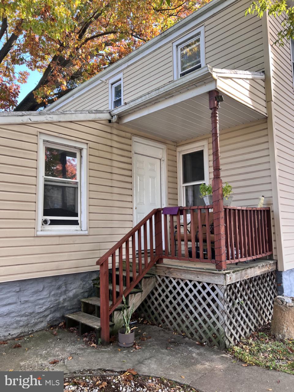 27 West Orange Street Lititz, PA 17543 - Photo 16 of 33 Entrance to 27 Spruce apartment
