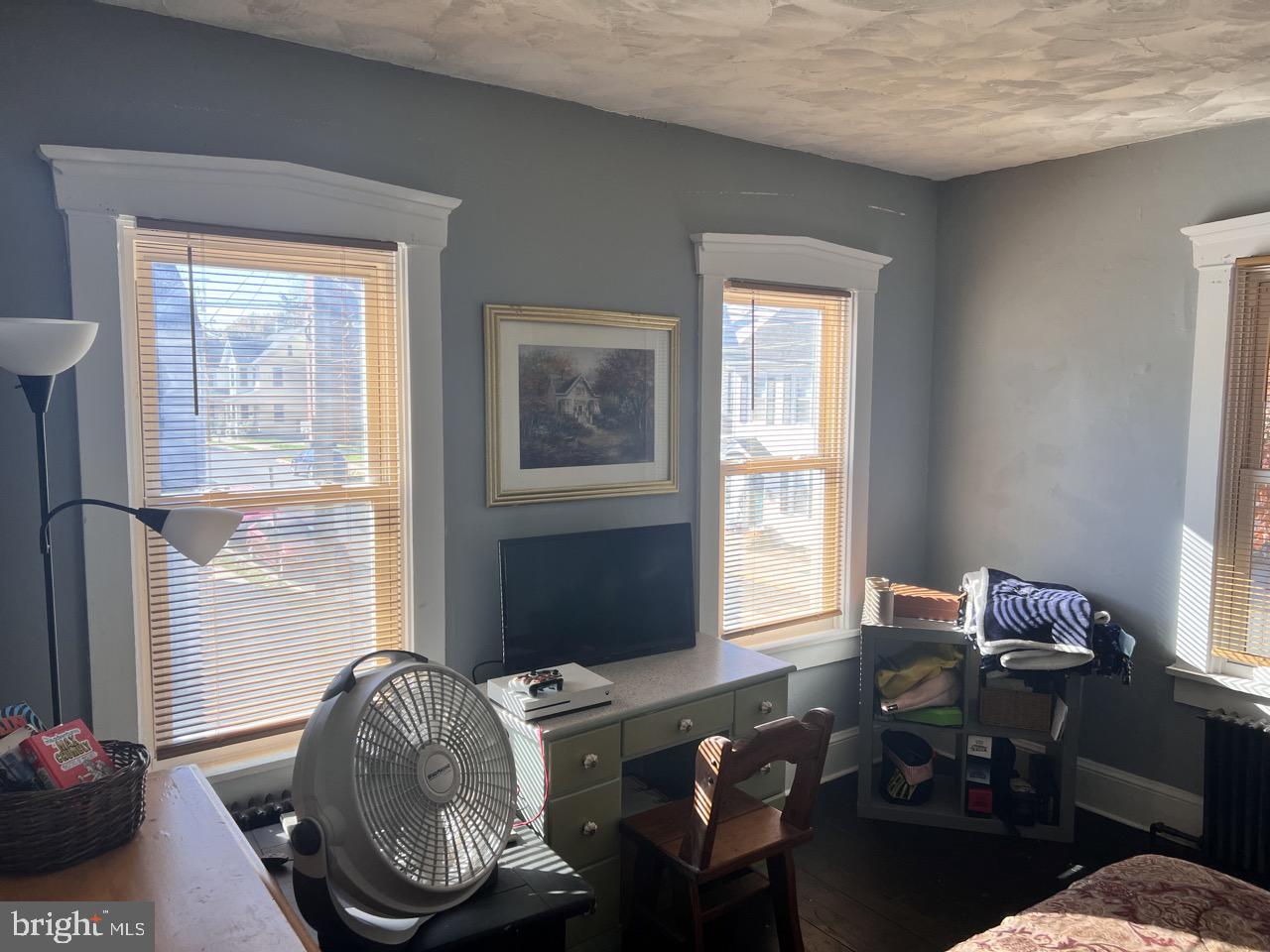 27 West Orange Street Lititz, PA 17543 - Photo 29 of 33