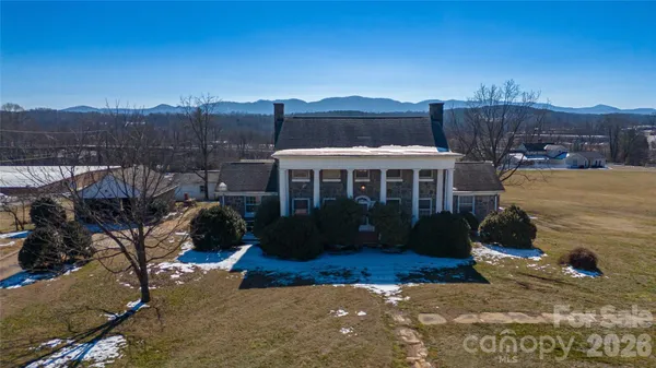 $399,900 | 615 Carbon City Road, Morganton, NC 28655