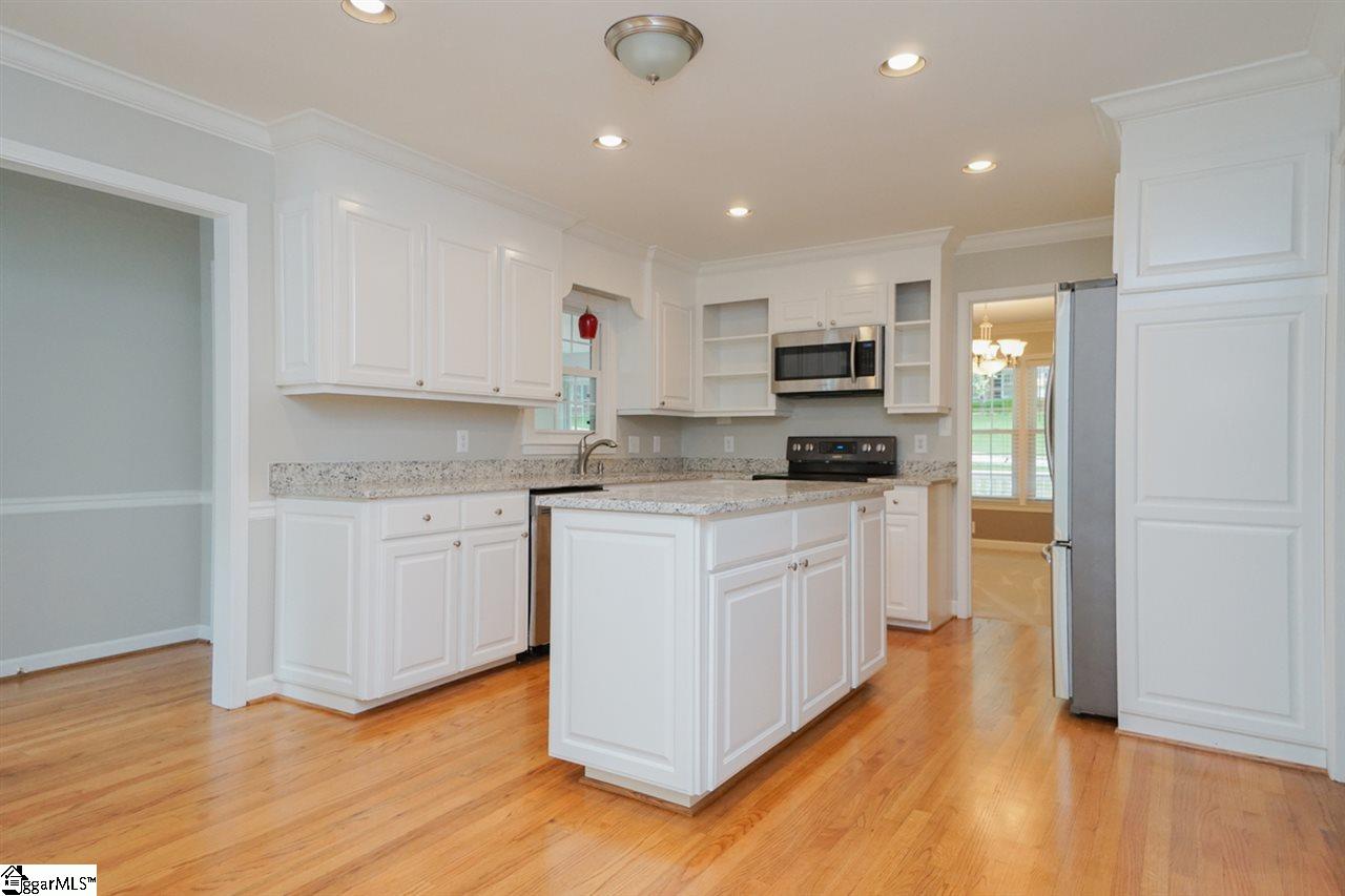 103 Sugarfield Court Greer, SC 29650 - Photo 7 of 36 Gallery Image 7