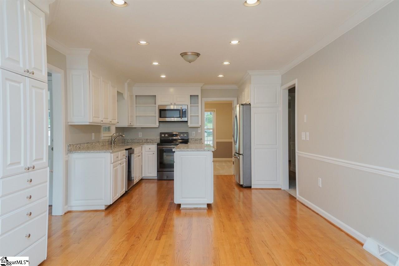 103 Sugarfield Court Greer, SC 29650 - Photo 8 of 36 Gallery Image 8