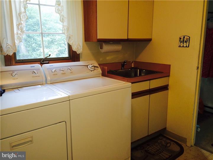 412 West Rose Valley Road Wallingford, PA 19086 - Photo 5 of 10