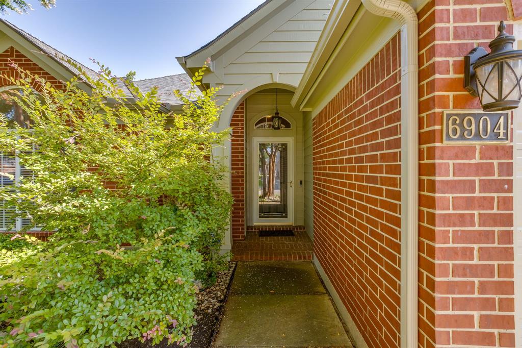 6904 Spring Valley Way Fort Worth, TX 76132 - Photo 3 of 40 Gallery Image 3