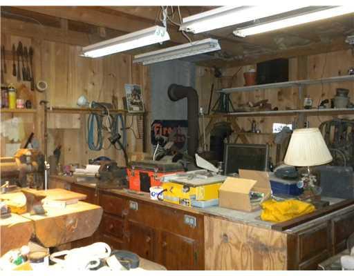 602 Union Road Waldoboro, ME 04572 - Photo 22 of 24 Studio/Study/Office. Wood stove in...
