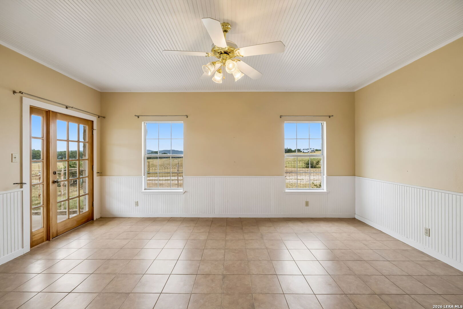 48 Holiday Road Comfort, TX 78013 - Photo 16 of 49 Gallery Image 16