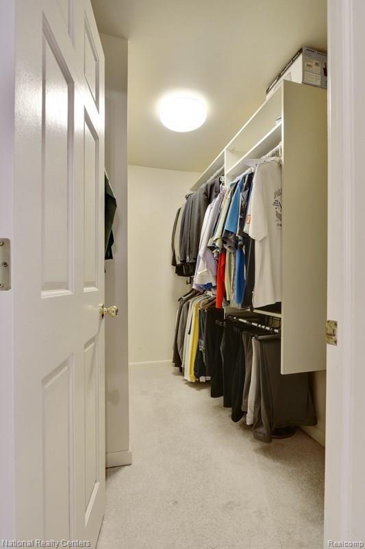 323 North Garner Road Milford, MI 48380 - Photo 31 of 56 Master bedroom walk-in closet #1