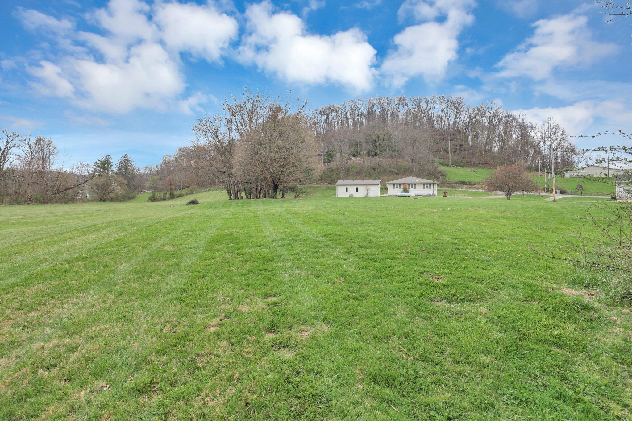 1085 McGrery Road Southeast Lancaster, OH 43130 - Photo 30 of 34 And more!