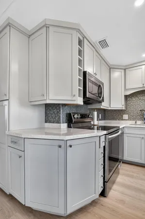 $224,490 | 941 Crystal Lake Drive, Unit 311, Deerfield Beach, FL 33064