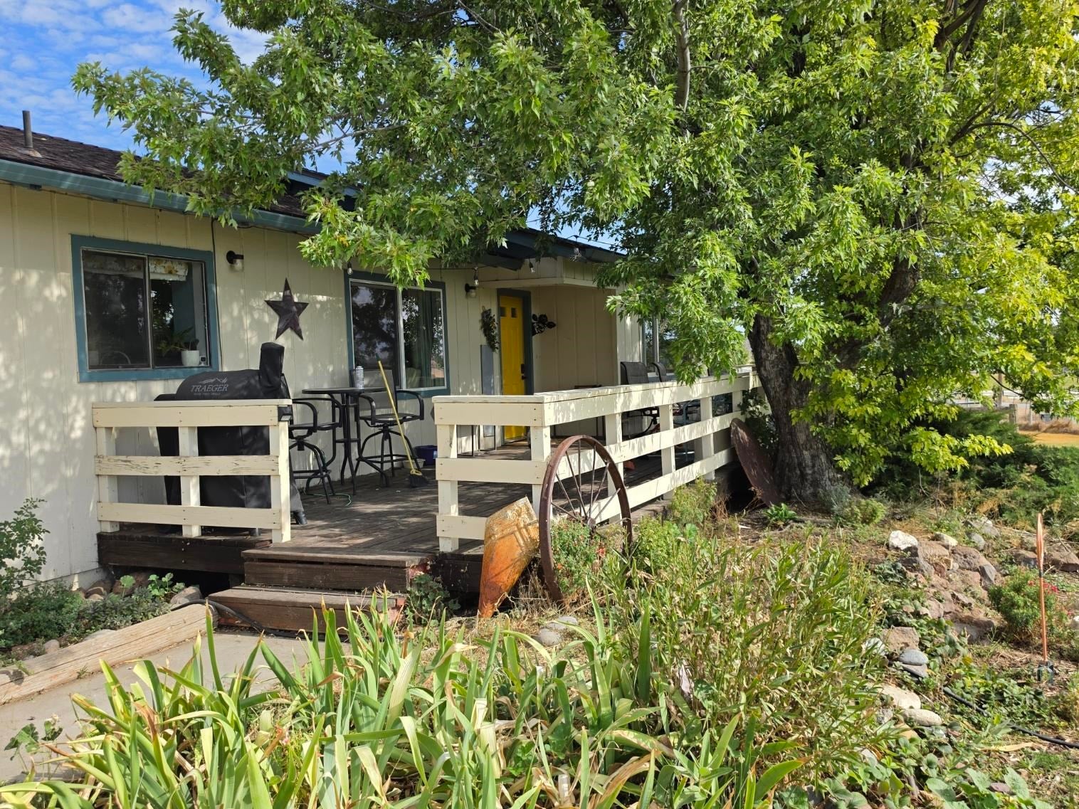 521 Holcomb Road Montague, CA 96064 - Photo 2 of 45 Gallery Image 2