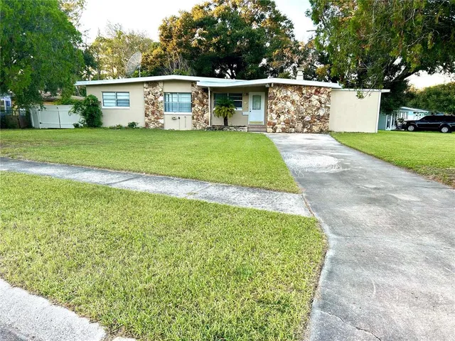 $1,950 | 112 Dahlia Drive, Altamonte Springs, FL 32714