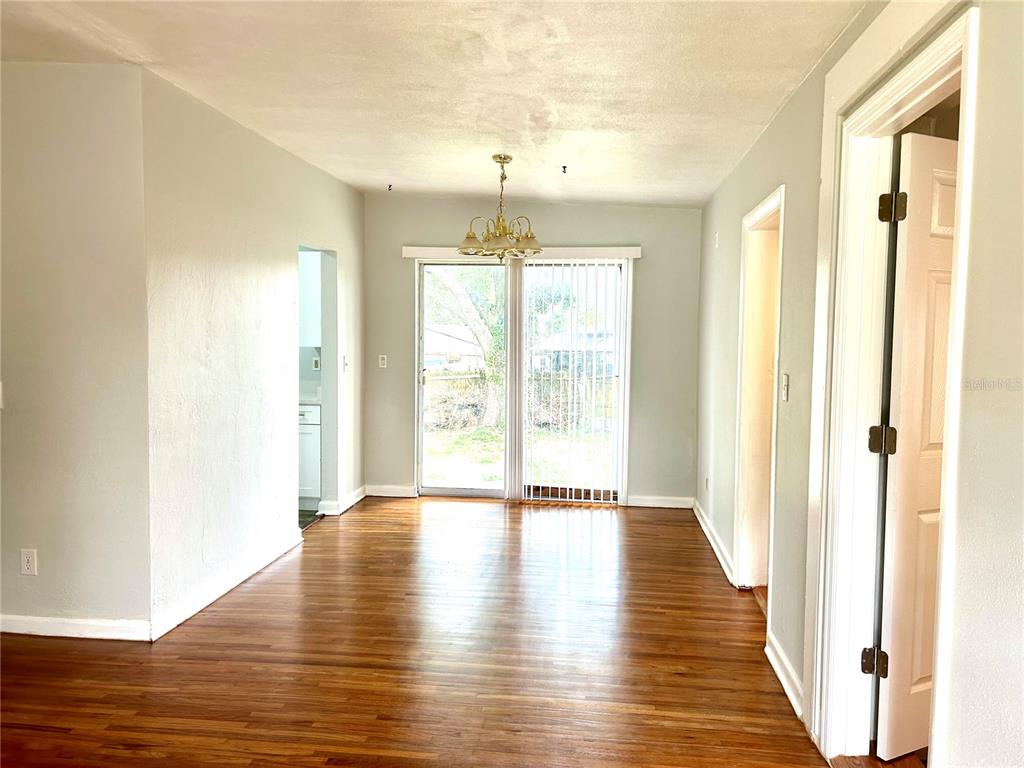 112 Dahlia Drive Altamonte Springs, FL 32714 - Photo 2 of 18