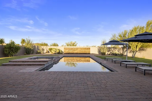 $1,999,000 | 29119 North 71st Place, Scottsdale, AZ 85266