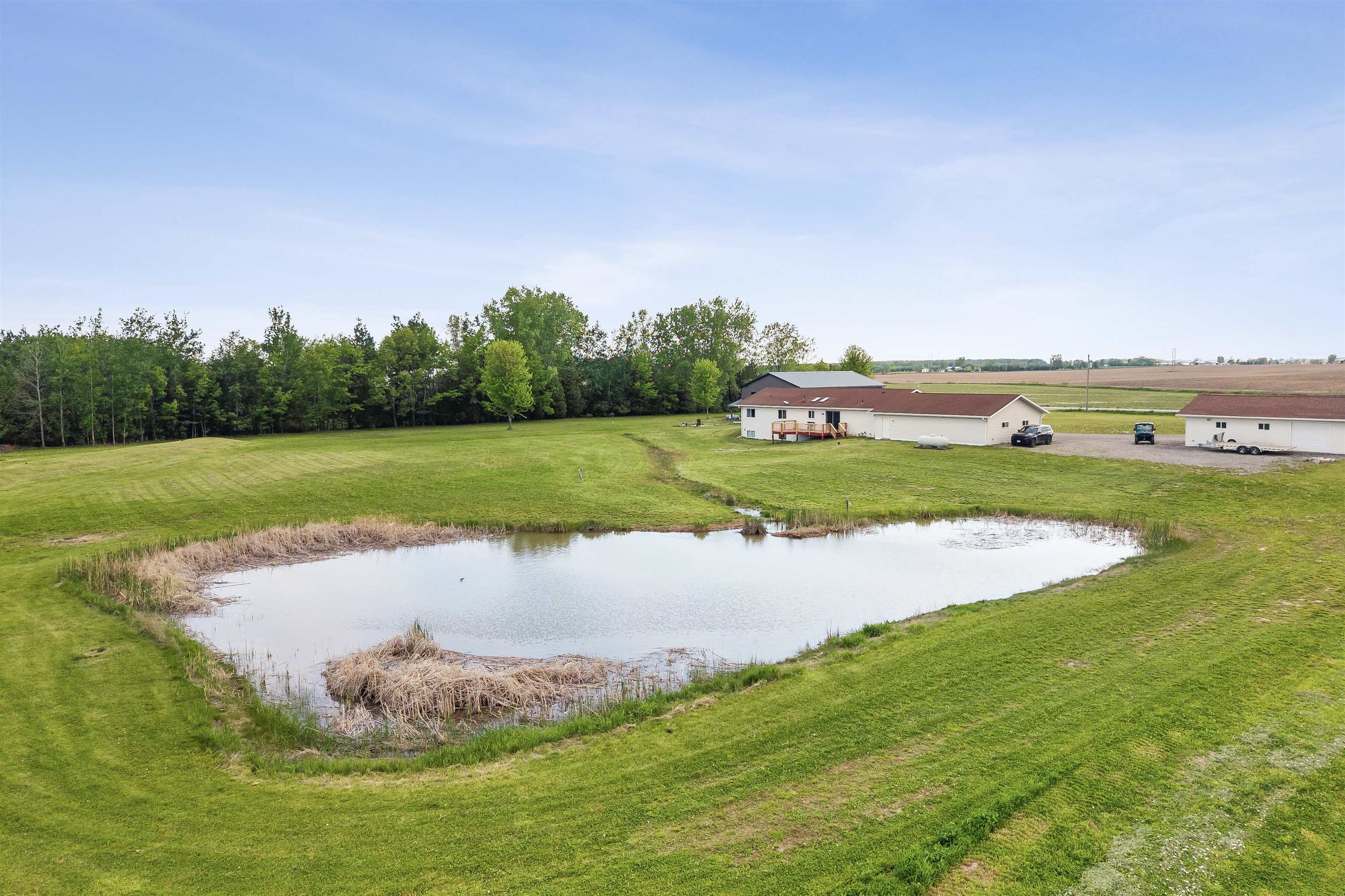 1254 South Overland Road De Pere, WI 54115 - Photo 4 of 57