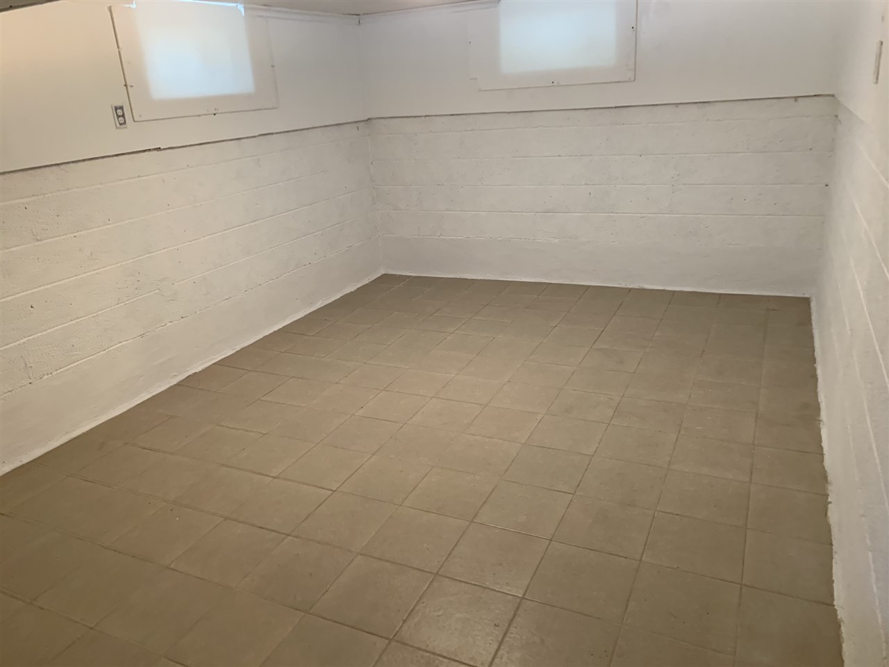1107 East 14 Mile Road Clawson, MI 48017 - Photo 23 of 41 31381234-22.JPG