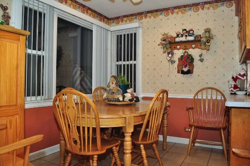 3501 Cleveland Avenue Brookfield, IL 60513 - Photo 5 of 15