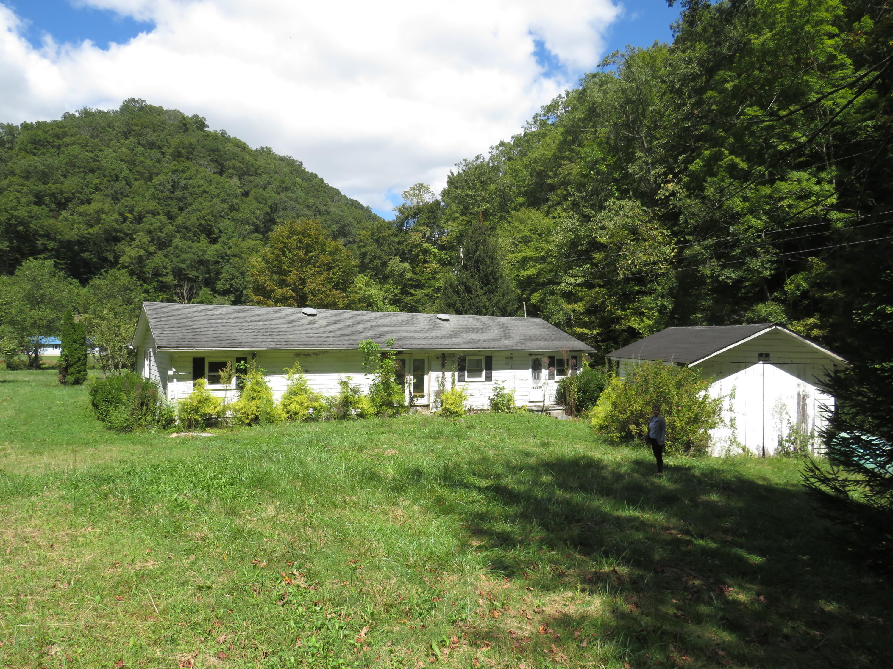 108 Lost Fork Road Manchester, KY 40962 - Photo 83 of 111 IMG_4422