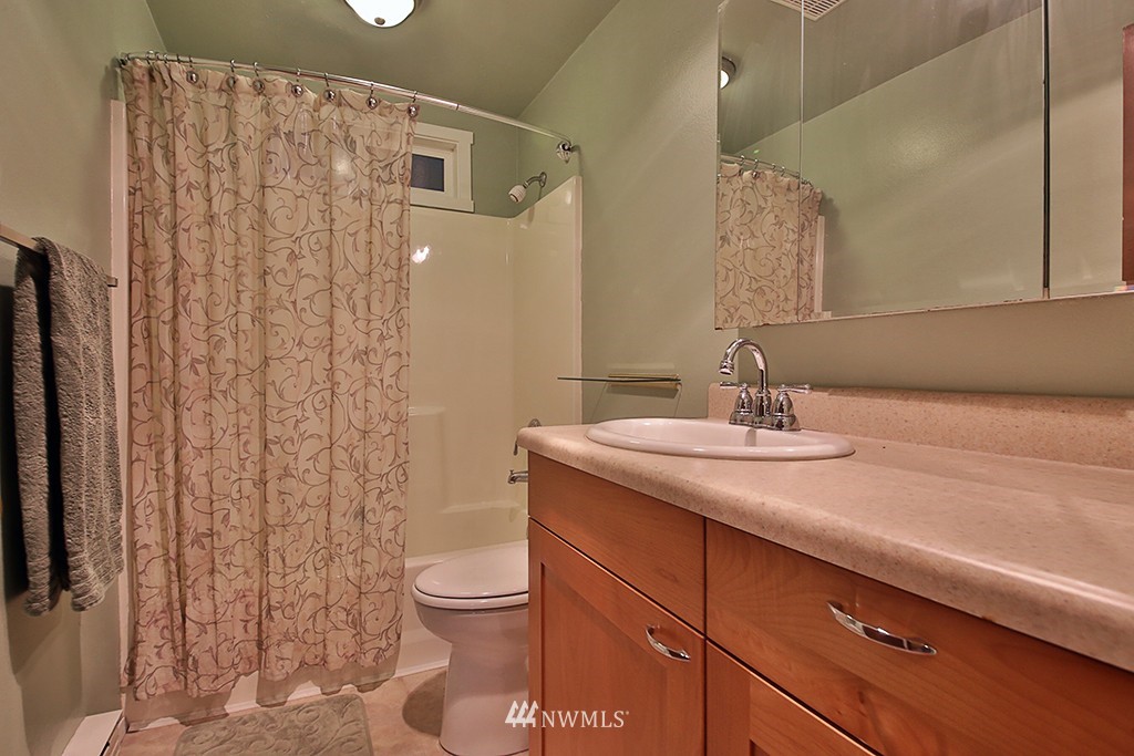 4179 Timberline Road Clinton, WA 98236 - Photo 14 of 25 Gallery Image 14