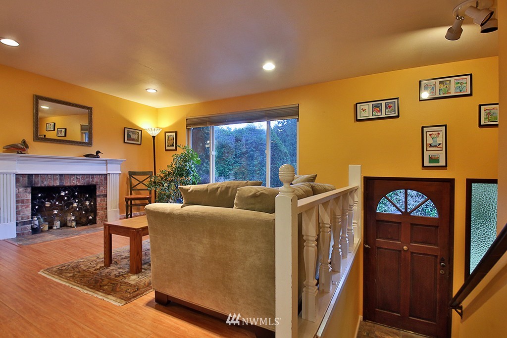 4179 Timberline Road Clinton, WA 98236 - Photo 3 of 25 Gallery Image 3