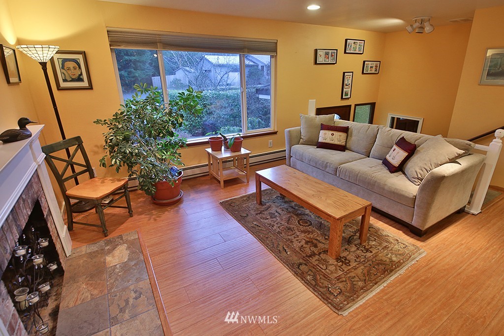 4179 Timberline Road Clinton, WA 98236 - Photo 4 of 25 Gallery Image 4