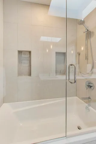 $1,050,000 | 3943 North Francisco Avenue, Chicago, IL 60618