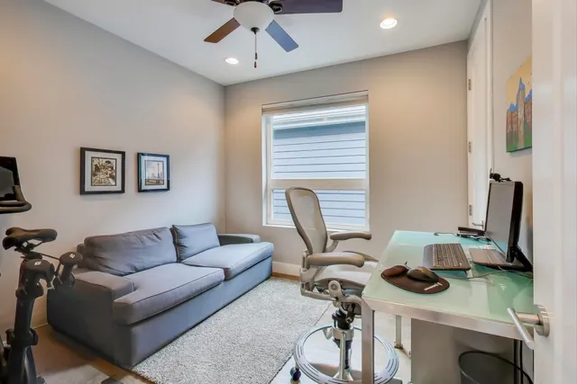 $1,050,000 | 3943 North Francisco Avenue, Chicago, IL 60618