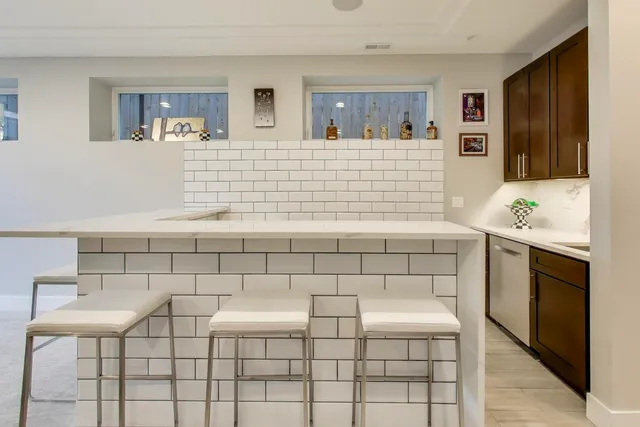 $1,050,000 | 3943 North Francisco Avenue, Chicago, IL 60618