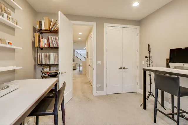 $1,050,000 | 3943 North Francisco Avenue, Chicago, IL 60618