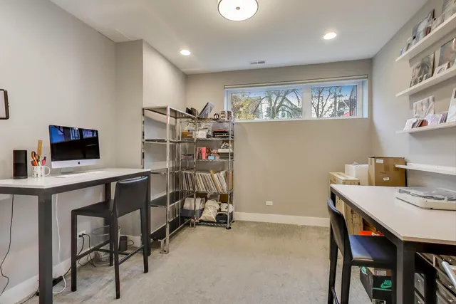 $1,050,000 | 3943 North Francisco Avenue, Chicago, IL 60618