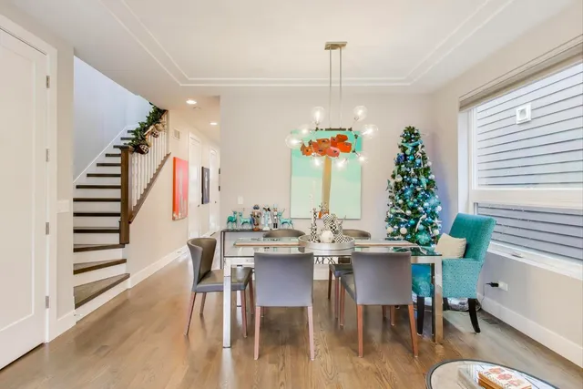 $1,050,000 | 3943 North Francisco Avenue, Chicago, IL 60618