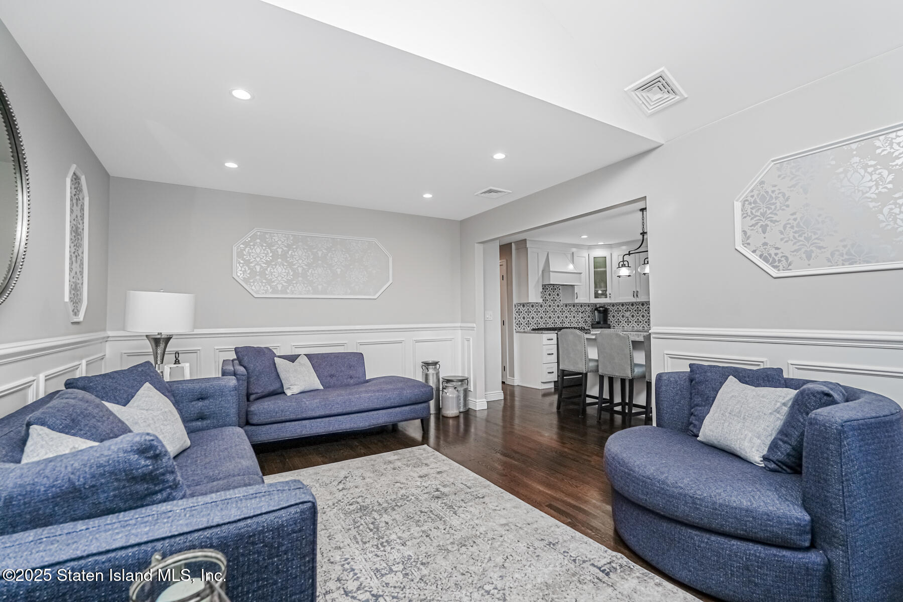 26 Rochelle Place Staten Island, NY 10312 - Photo 24 of 47 a living room with furniture and wooden floor
