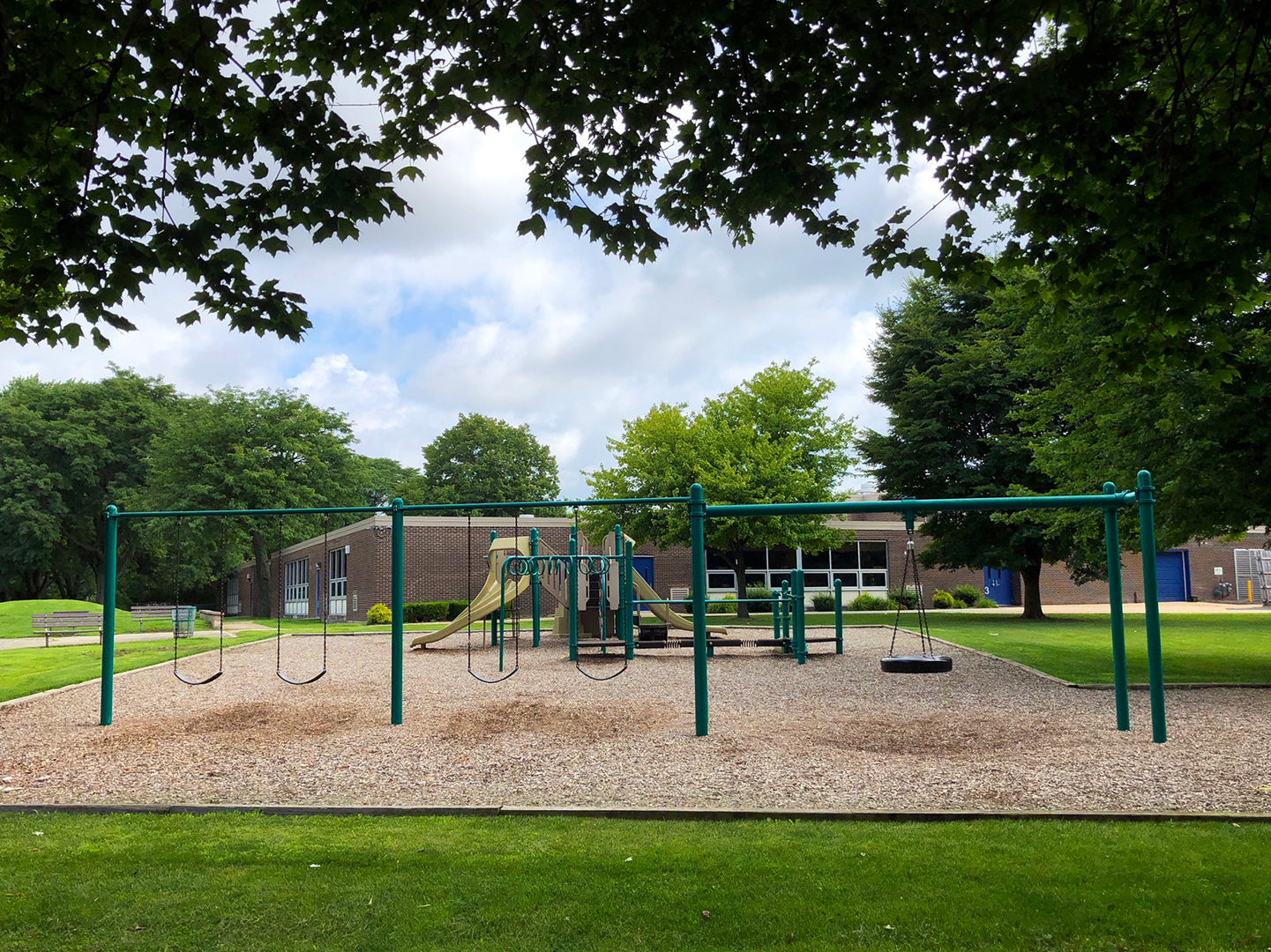 541 Williamsburg Road Glen Ellyn, IL 60137 - Photo 39 of 45 a view of park with swings