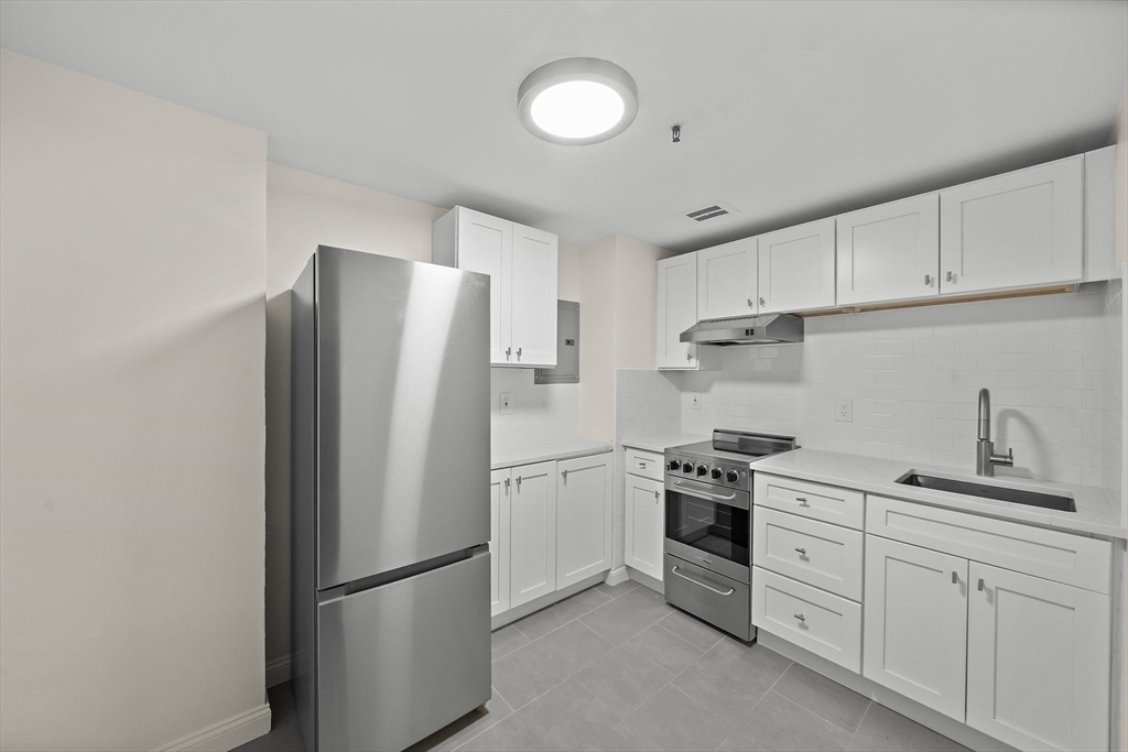 48 Fenway, Unit 3 Boston, MA 02215 - Photo 6 of 8