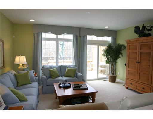 156 Hampton Way, Unit 88 Wakefield, RI 02879 - Photo 6 of 11 Exterior Front.