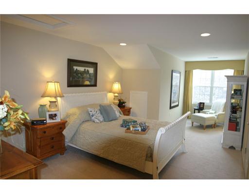 156 Hampton Way, Unit 88 Wakefield, RI 02879 - Photo 10 of 11 Exterior Front.