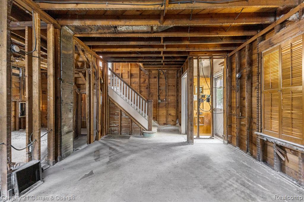 14627 Ashton Road Detroit, MI 48223 - Photo 6 of 27 Gallery Image 6