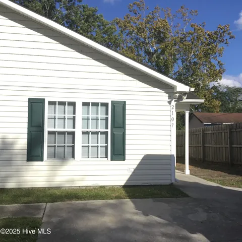 $1,795 | 2107 Dexter Street, Wilmington, NC 28403