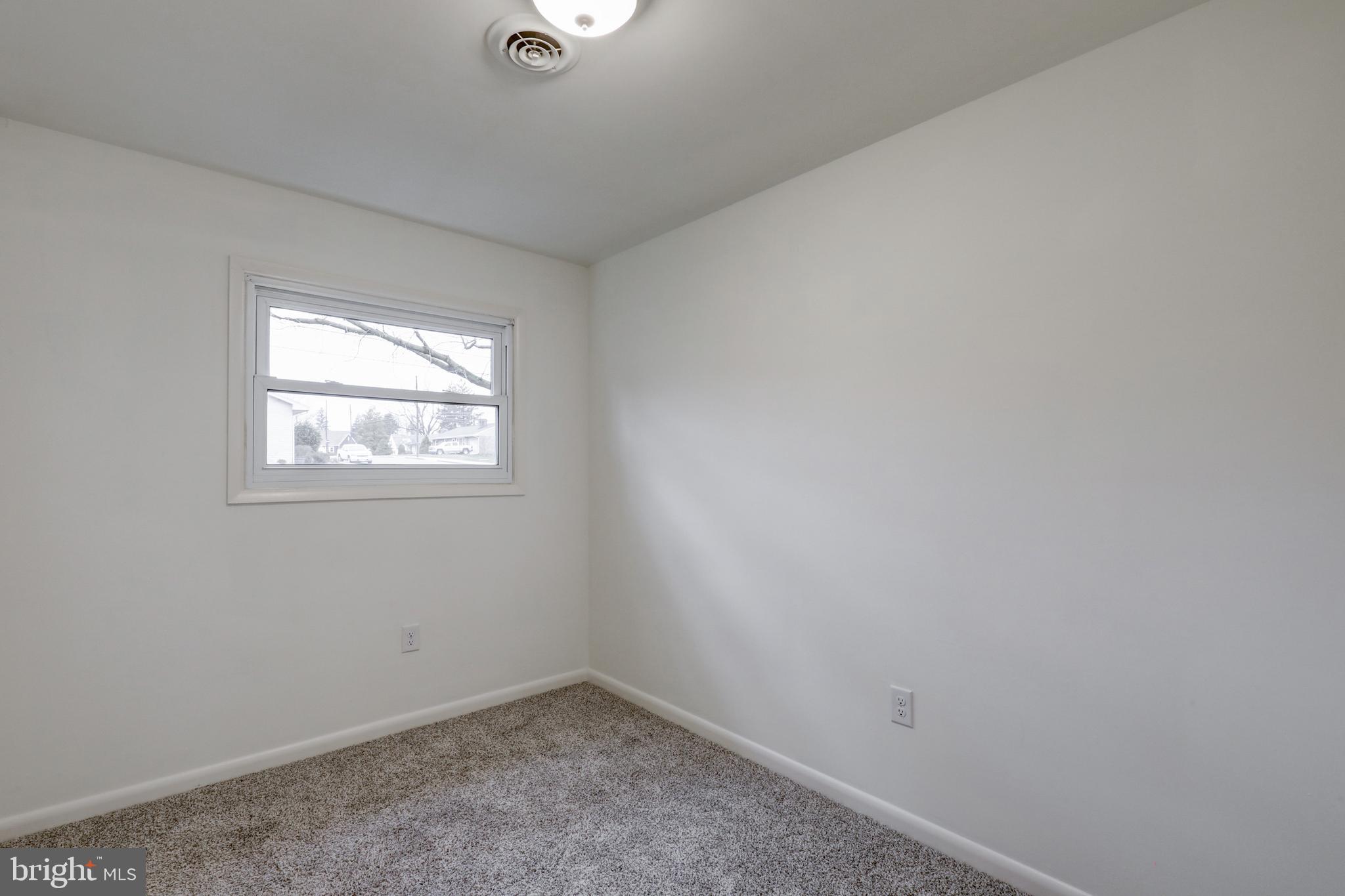 152 Hemlock Road Ephrata, PA 17522 - Photo 27 of 38 Gallery Image 27