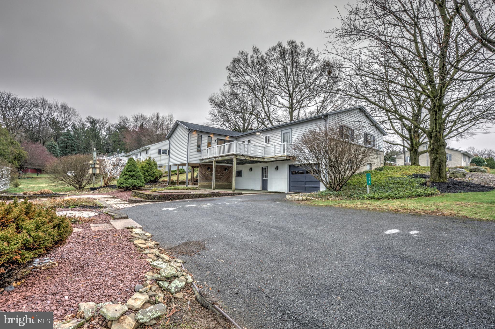 152 Hemlock Road Ephrata, PA 17522 - Photo 4 of 38 Gallery Image 4