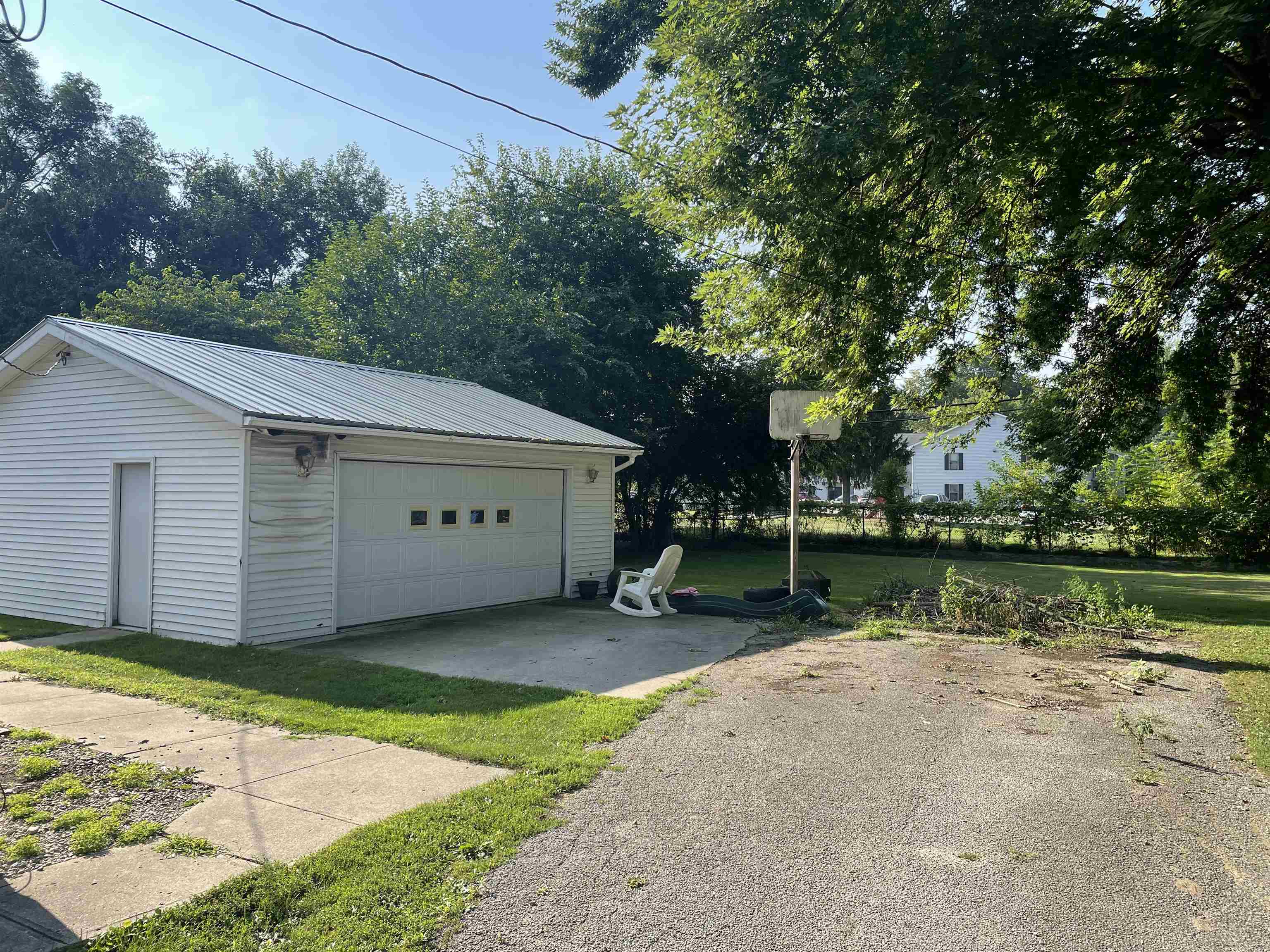 321 Grant Street Lagrange, IN 46761 - Photo 3 of 4