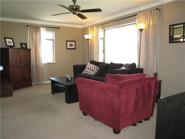 2703 Edgevale Road Columbus, OH 43221 - Photo 4 of 18